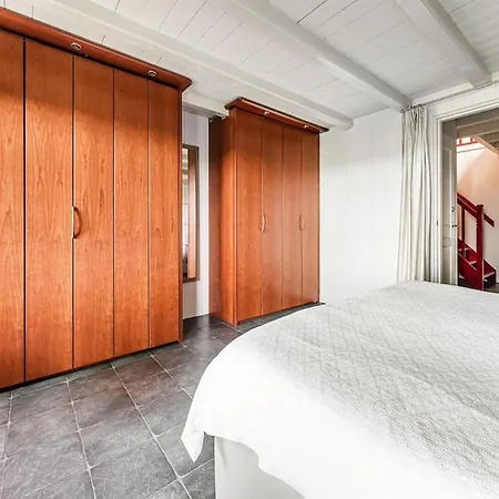 Spacious And Sustainable In With Large Garden * Heiloo