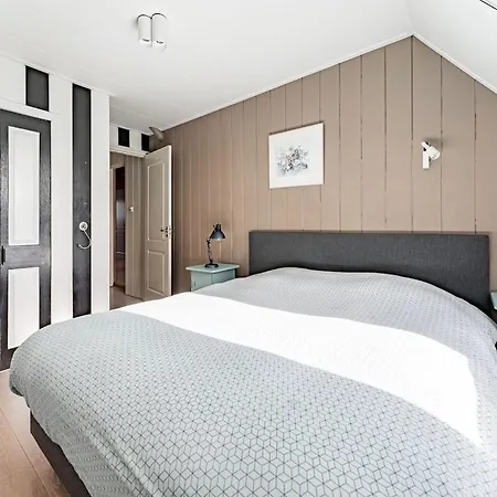 Feriehus Spacious And Sustainable In With Large Garden