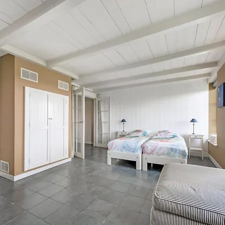 Spacious And Sustainable In With Large Garden