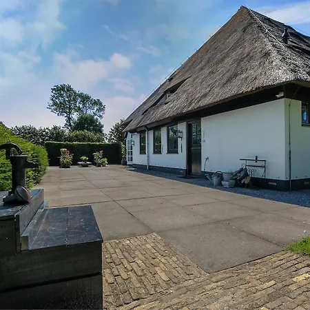 Spacious And Sustainable In With Large Garden Holiday home *