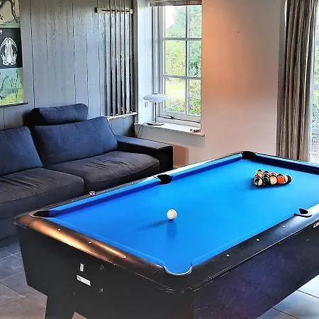 Spacious And Sustainable In With Large Garden Heiloo