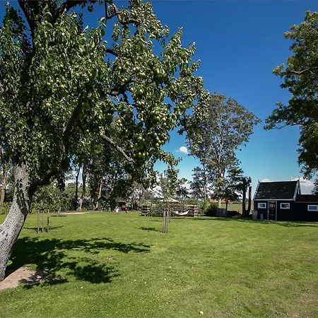 Spacious De Pauwenhof Holiday home *