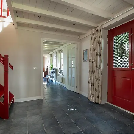 Spacious De Pauwenhof Holiday home *