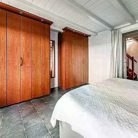 Dom wakacyjny Spacious De Pauwenhof *