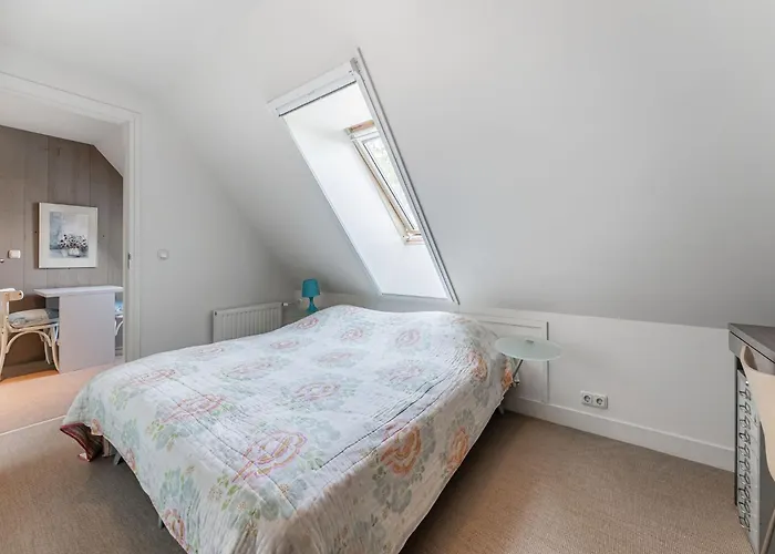 Spacious De Pauwenhof * Хейло