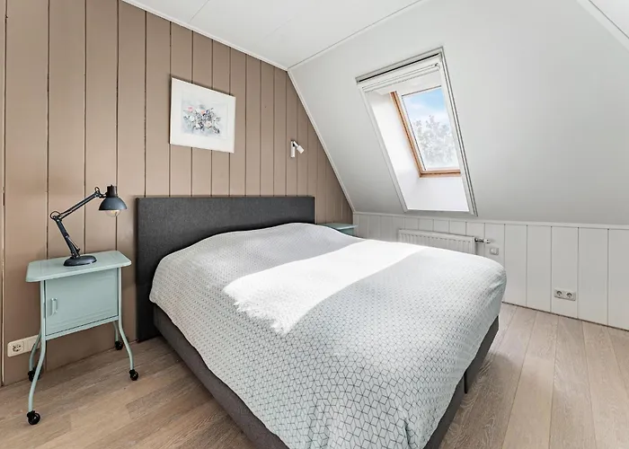 Spacious De Pauwenhof Дом отдыха *