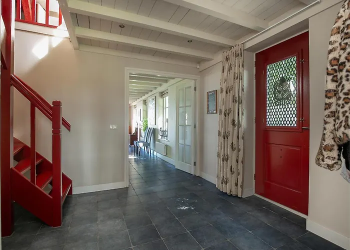 Spacious De Pauwenhof Дом отдыха *