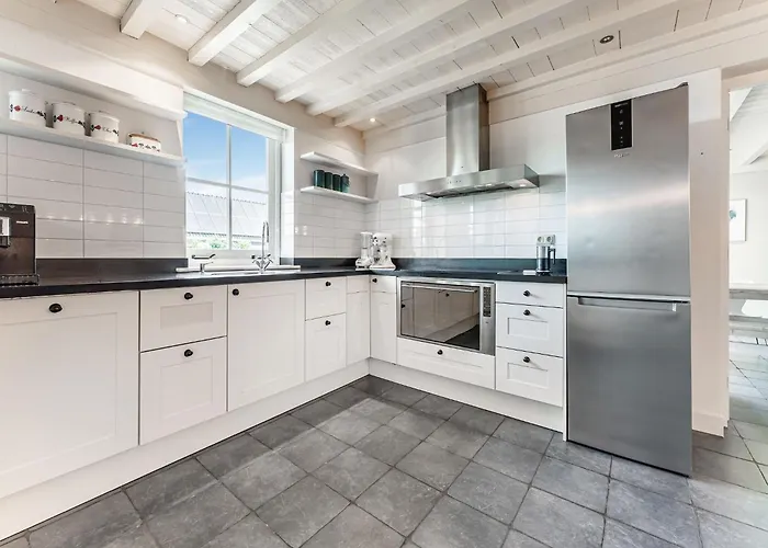 Дом отдыха Spacious De Pauwenhof Хейло