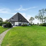 بيت للعطل Spacious De Pauwenhof *
